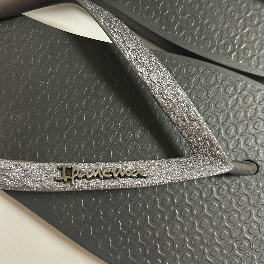 Black Ipanema sandals - Picture 4 of 13